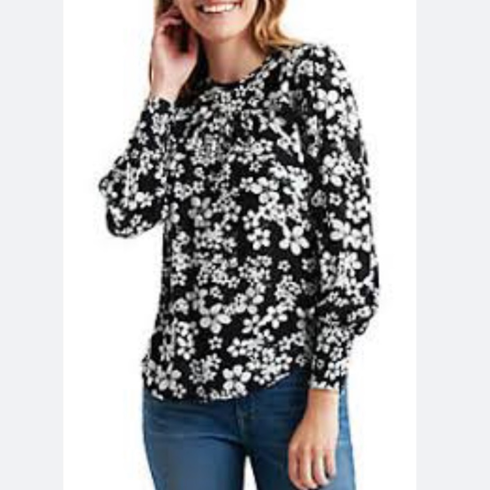 NWOT Lucky 🍀 Brand Black & White Floral Smocked Cuff Blouse Sz M
